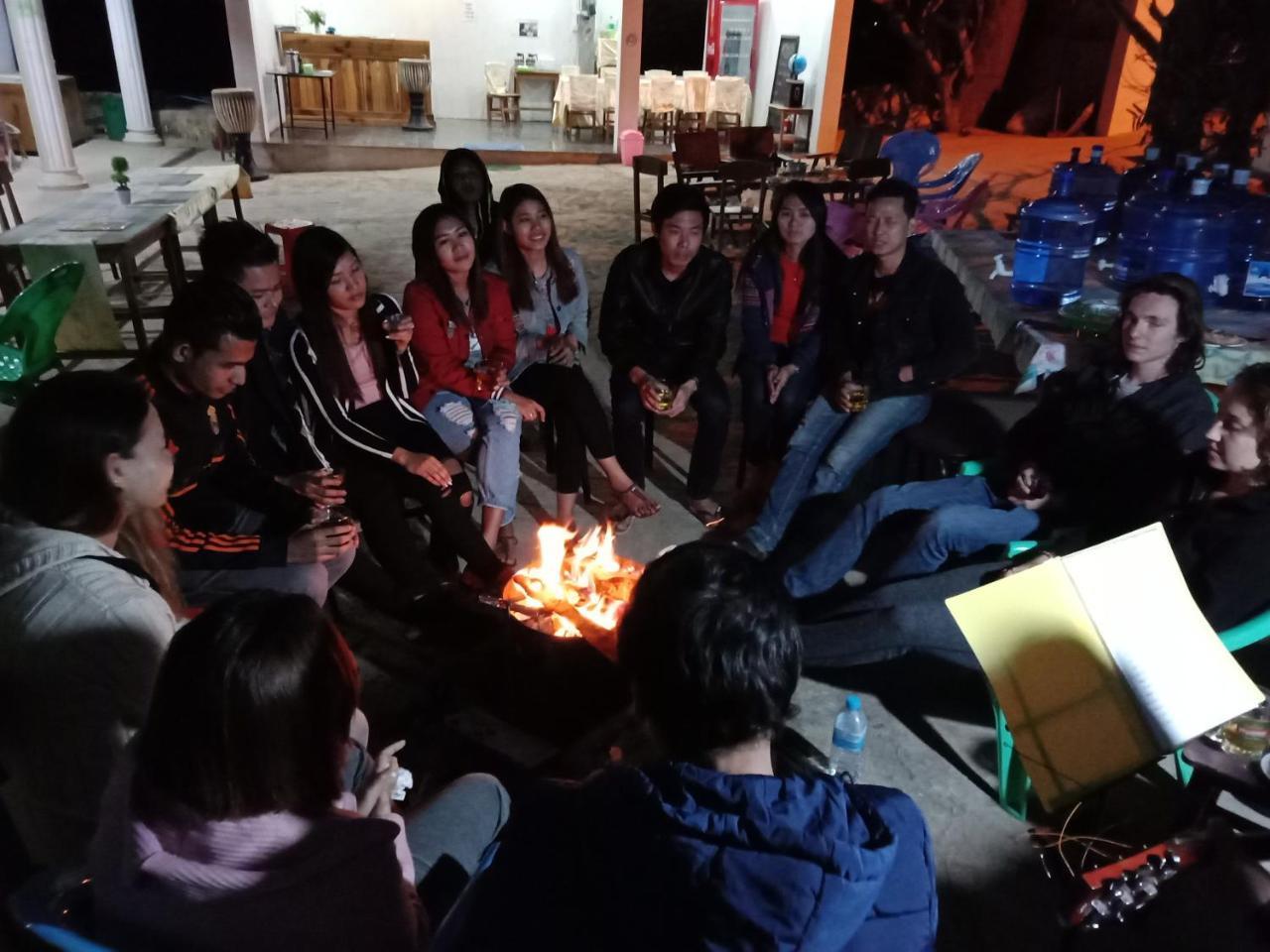 Hostel Roma Inn Kalaw Exteriör bild